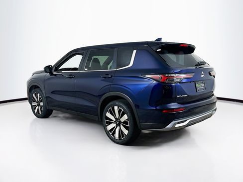 Used 2025 Mitsubishi Outlander SE AWD/4WD image 5
