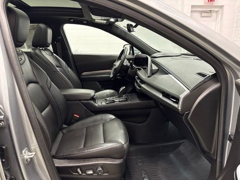 Used 2024 Cadillac XT4 Premium Luxury w/ Technology Package AWD/4WD image 37