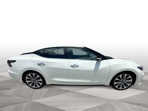 Used 2023 Nissan Maxima Platinum w/ Sport Mat Group FWD image 9