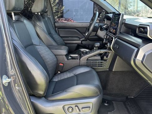 Used 2025 Toyota 4Runner TRD Off-Road Premium w/ Tow Technology Package AWD/4WD image 23