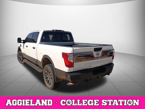 Used 2019 Nissan Titan Platinum Reserve w/ Platinum Utility Package AWD/4WD image 4