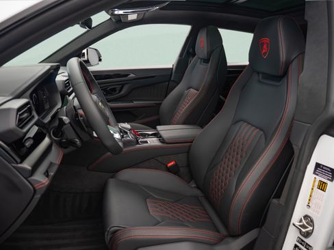 Used 2025 Lamborghini Urus SE AWD/4WD image 9
