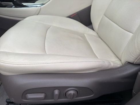 Used 2024 Chevrolet Malibu LT image 28