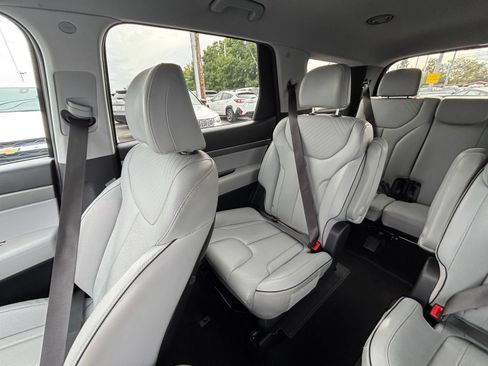 Used 2025 Hyundai Palisade SEL FWD image 38