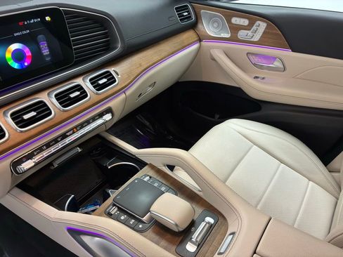 Used 2022 Mercedes-Benz GLS 450 4MATIC image 49