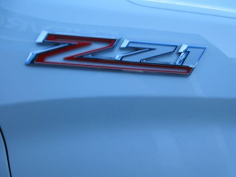 New 2026 Chevrolet Silverado 1500 LTZ w/ LTZ Premium Package AWD/4WD image 11