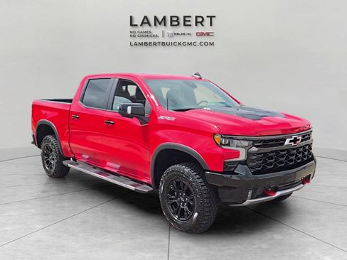 Used 2022 Chevrolet Silverado 1500 ZR2 w/ Technology Package AWD/4WD image 7