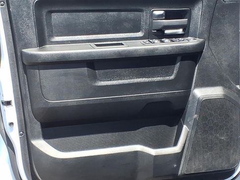 Used 2024 RAM 2500 Tradesman w/ Chrome Appearance Group AWD/4WD image 21
