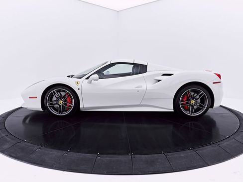 Used 2019 Ferrari 488 Spider RWD image 13