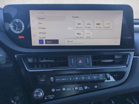 Used 2024 Lexus ES 350 F Sport w/ Accessory Package (Z2) image 15