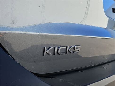 Used 2025 Nissan Kicks S image 35