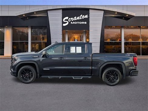 Used 2022 GMC Sierra 1500 Elevation image 2