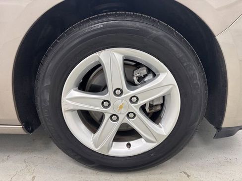 Used 2024 Chevrolet Malibu LT FWD image 29