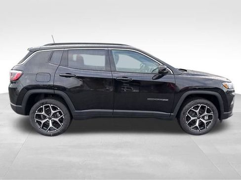 New 2026 Jeep Compass Limited image 8