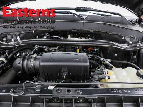 Used 2022 Ford Explorer Limited w/ Equipment Group 301A image 7