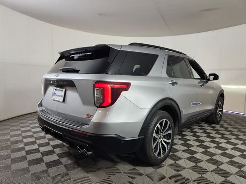Used 2020 Ford Explorer ST w/ Premium Technology Package AWD/4WD image 7