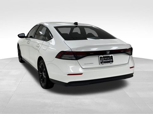 Used 2025 Honda Accord SE image 5