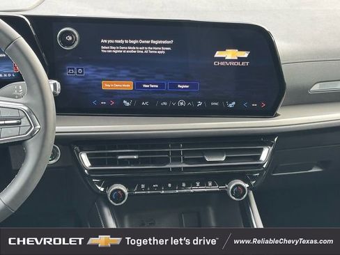 New 2026 Chevrolet Traverse LT FWD image 16