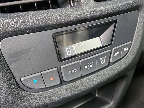 Used 2022 Honda Pilot Sport image 12