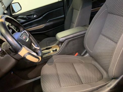 Used 2018 GMC Acadia SLE AWD/4WD image 16