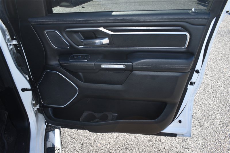 Used 2023 RAM 1500 Laramie AWD/4WD image 29