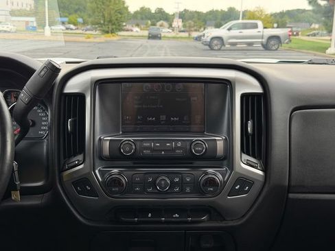Used 2018 Chevrolet Silverado 1500 LT w/ All Star Edition AWD/4WD image 21