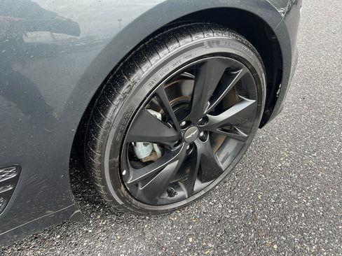 Used 2023 Genesis G70 2.0T w/ Sport Prestige Package image 8