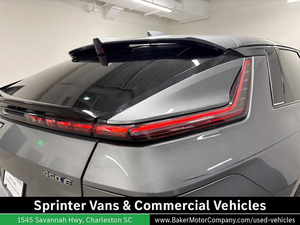 Used 2024 Cadillac Lyriq Sport RWD image 33