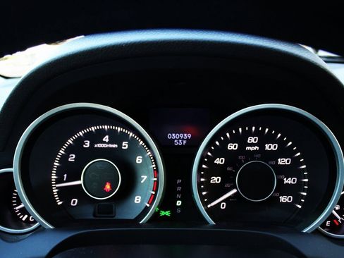 Used 2013 Acura ZDX image 17