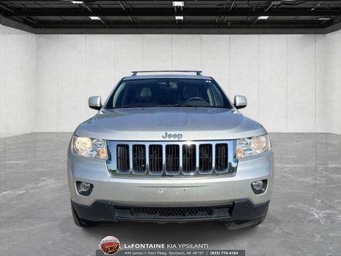 Used 2011 Jeep Grand Cherokee Laredo AWD/4WD image 8
