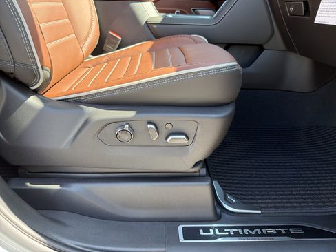 New 2026 GMC Sierra 2500 Denali Ultimate w/ Max Trailering Package image 17