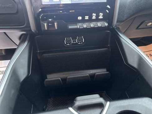 Used 2024 RAM 3500 Big Horn w/ Sport Appearance Package image 16