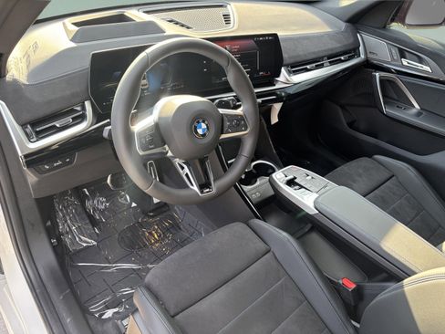 Used 2026 BMW X1 xDrive28i w/ Technology Package image 19