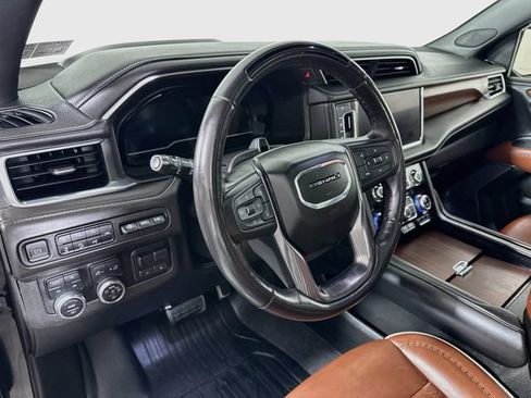 Certified 2023 GMC Yukon XL Denali Ultimate AWD/4WD image 11