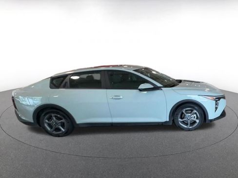 Used 2025 Kia K4 FWD image 11