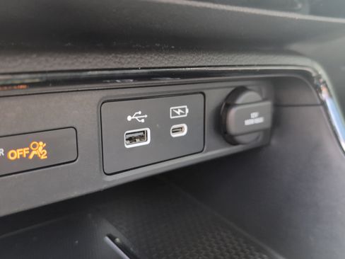 Used 2025 Honda CR-V Sport Touring image 38