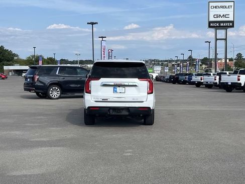 Certified 2022 GMC Yukon SLE AWD/4WD image 5