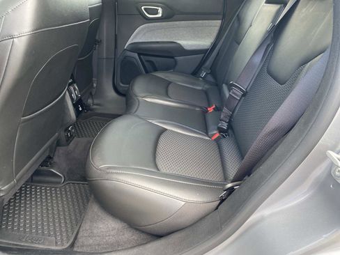 Certified 2022 Jeep Compass Latitude w/ Convenience Group image 20