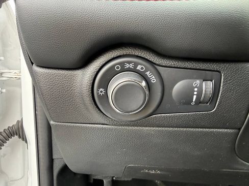 Used 2024 Dodge Durango GT AWD/4WD image 22