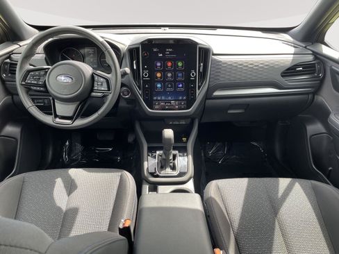 Certified 2025 Subaru Forester Premium AWD/4WD image 16