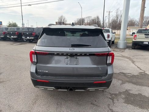 New 2026 Ford Explorer Active w/ Active Comfort Package image 5