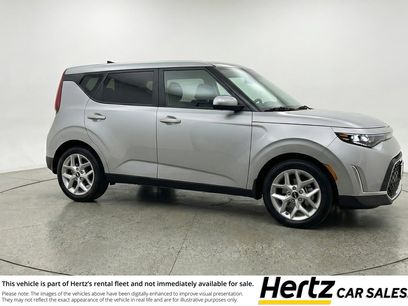 Used 2025 Kia Soul LX w/ LX Technology Package