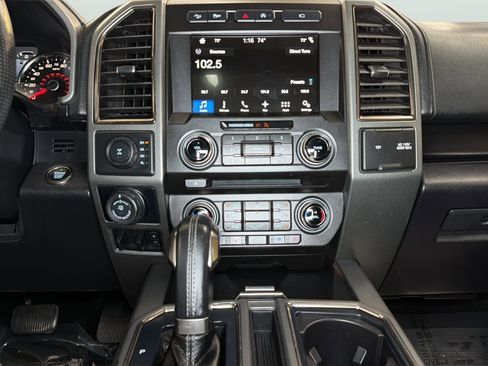 Used 2017 Ford F150 Raptor w/ Equipment Group 802A Luxury AWD/4WD image 15