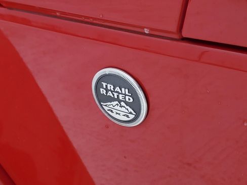 Used 2014 Jeep Wrangler Unlimited Sahara w/ Connectivity Group image 28