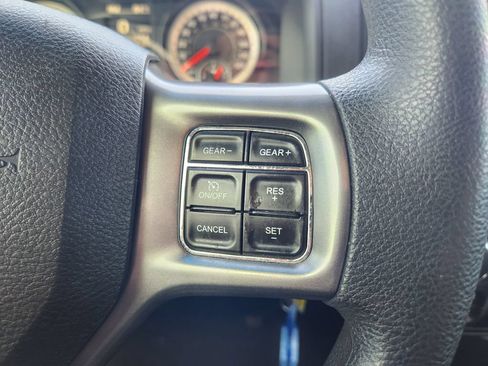 Used 2024 RAM 1500 Classic SLT AWD/4WD image 28