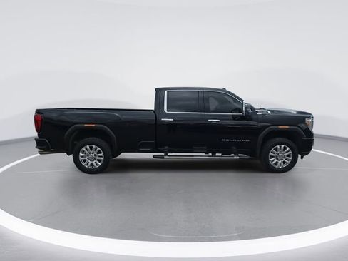 Certified 2022 GMC Sierra 2500 Denali image 2