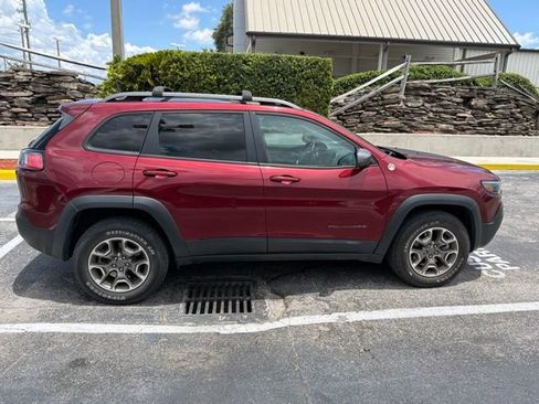 Used 2021 Jeep Cherokee Trailhawk w/ Sun, Sound & Nav Group AWD/4WD image 2