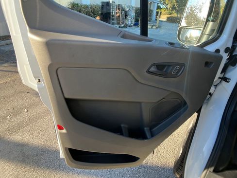 New 2026 Ford Transit 250 148 Medium Roof image 28