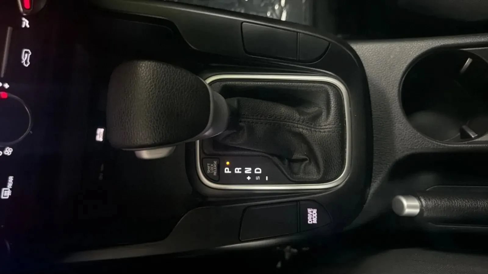 Used 2023 Kia Soul LX w/ LX Technology Package FWD image 13