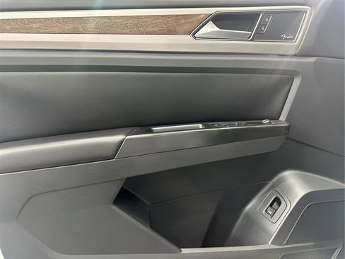 Used 2018 Volkswagen Atlas SEL Premium AWD/4WD image 11